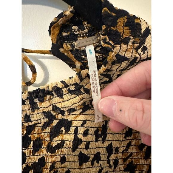 Free People Leopard Roma Mock Neck Tie Detail Smocked Top Size Small OB1069086 - Picture 7 of 11